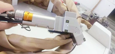 Hongniu 1000W fiber laser Hand-held cleaning head laser cleaning gun for Rust removal laser cleaning machine