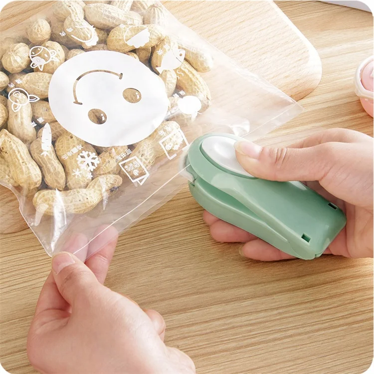 Household Food Saver Packing Sealing Machine Powder Painted Steel Portable Mini Food Storage Bag Sealer