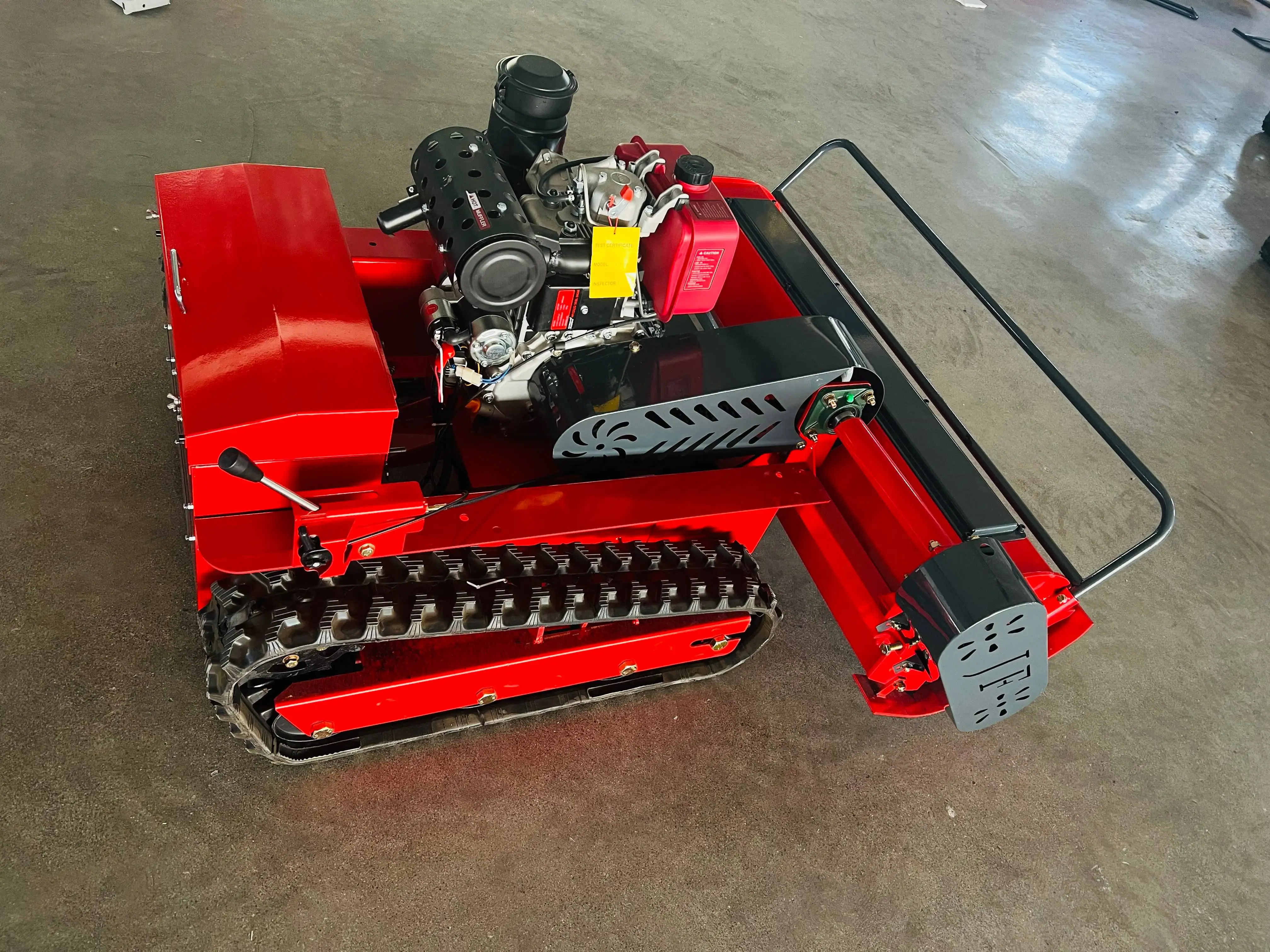 Controllable diesel robot lawnmower/crawler lawnmower/stubble height 2-20cm