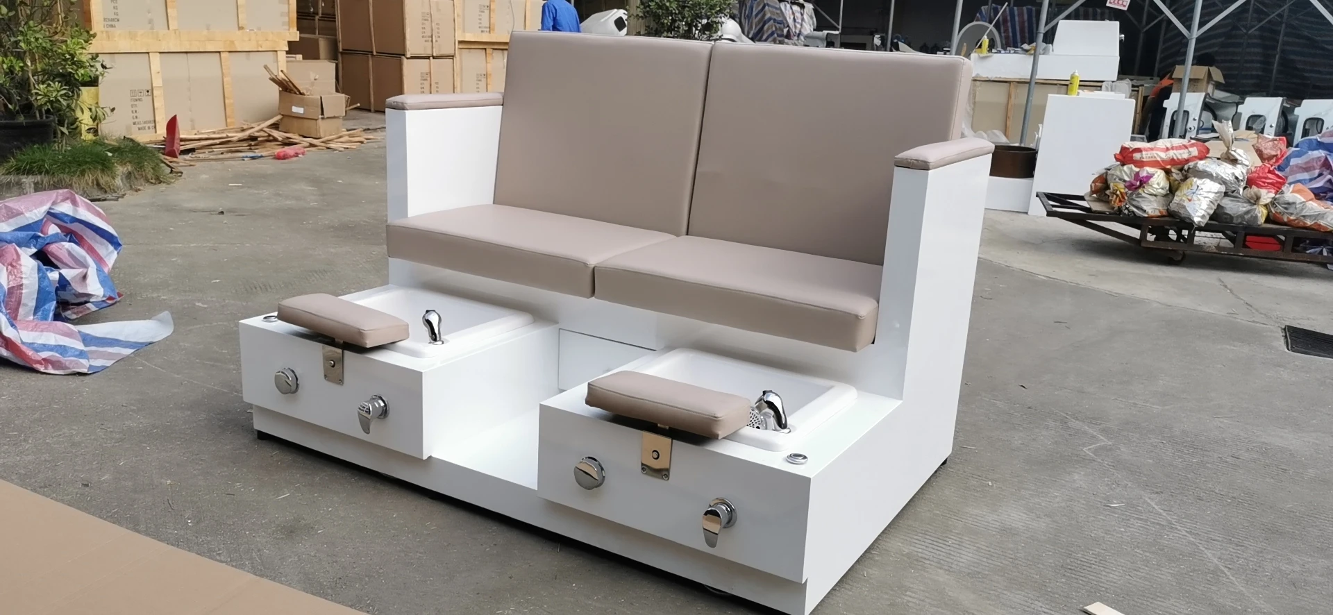 Solid wood two-seat pedicure chair 2022 New Foot Spa Salon Beauty Pedicure Bench No Plumbing Pedicure Chairs