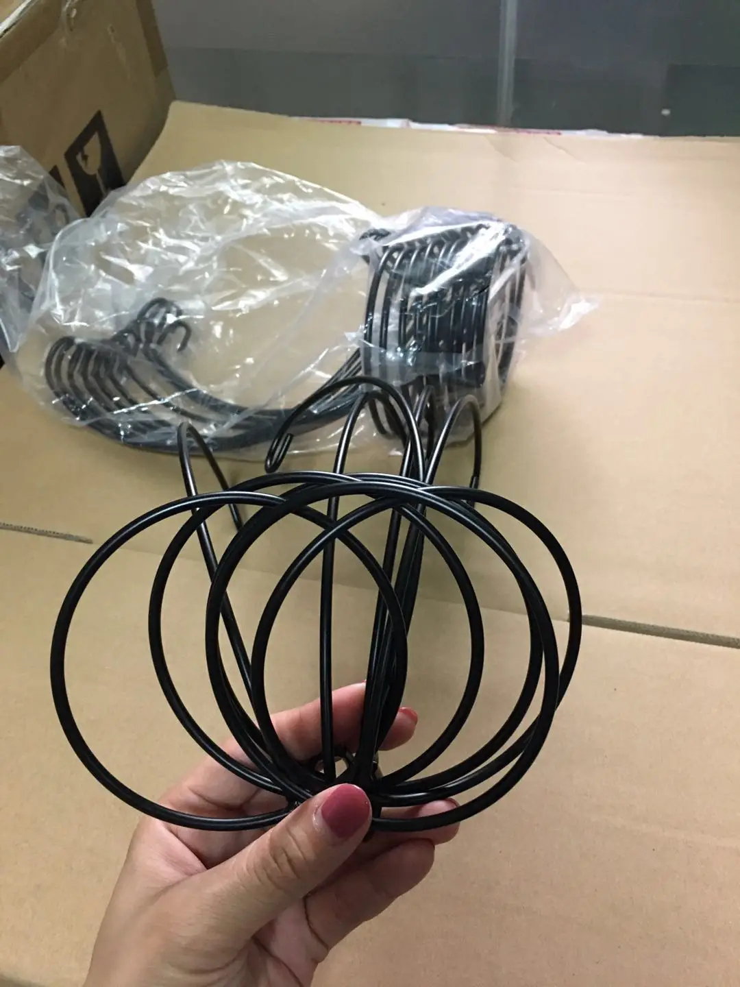 H33cm Spiral Bottom Ornament Display Stand Iron Hanging Rack Holder For Plant Xmas Candlestick Home Wedding Decoration D7-900