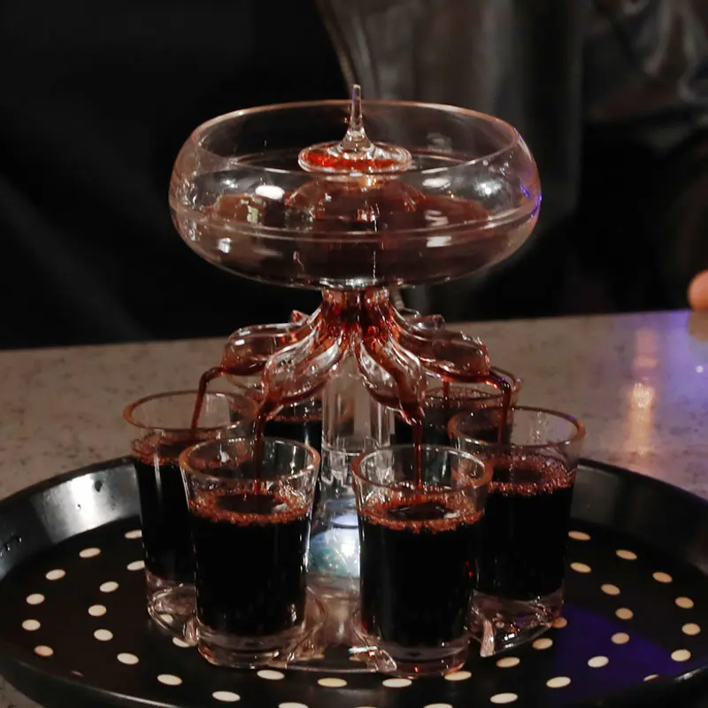 New Design Crystal Clear Wine Glass Decanter Food Grade Material Automatic Wine Decanter Set