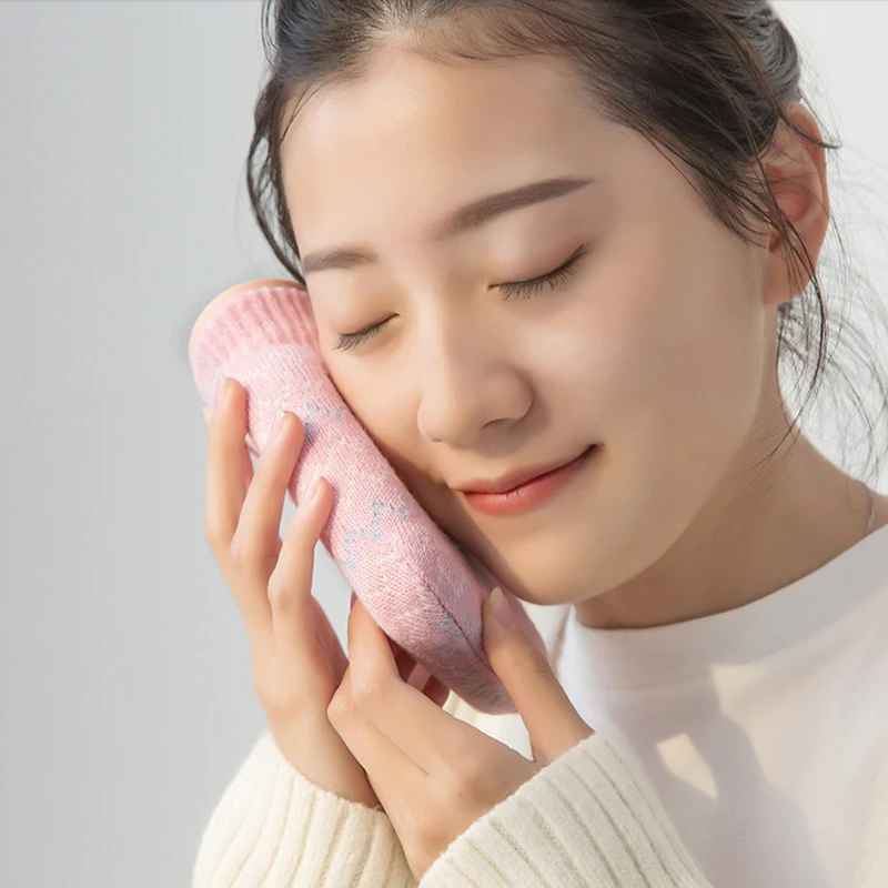 Silicone hot water bag injection explosion-proof warm water bag filled with water cartoon warm handbag cute plush hand treasure