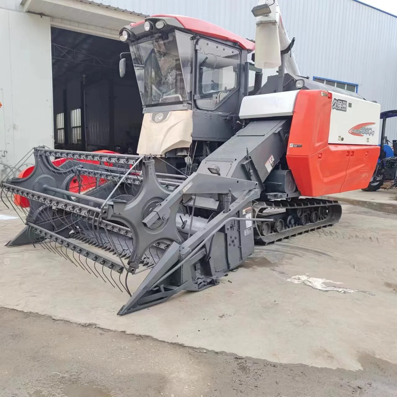 low price Japan used KUBOTA PRO988Q rice wheat corn combine harvester with cabin