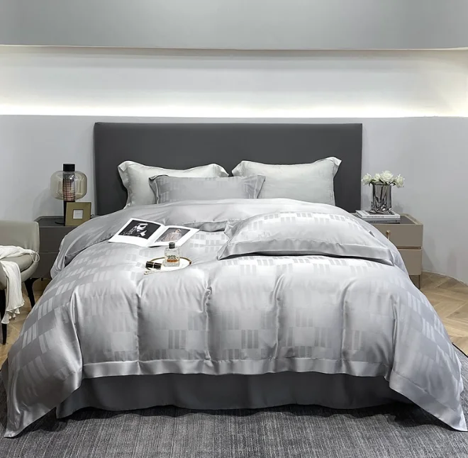 Fast Delivery Bedding Set Smooth Comforter 4 Pcs Bedding Set Jacquard Pattern Bed Sheets