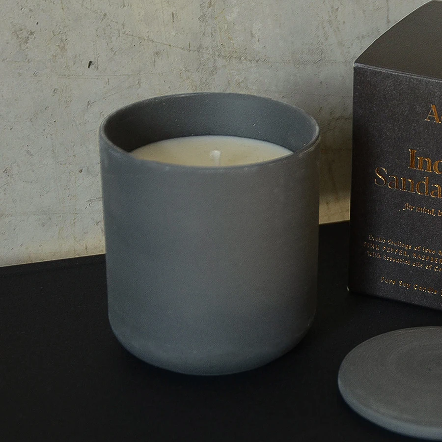 Refined Scented Soy Wax White Blue Candles Container Custom Logo Small Pink Matte Empty Clay Ceramic Candle Jars with lid