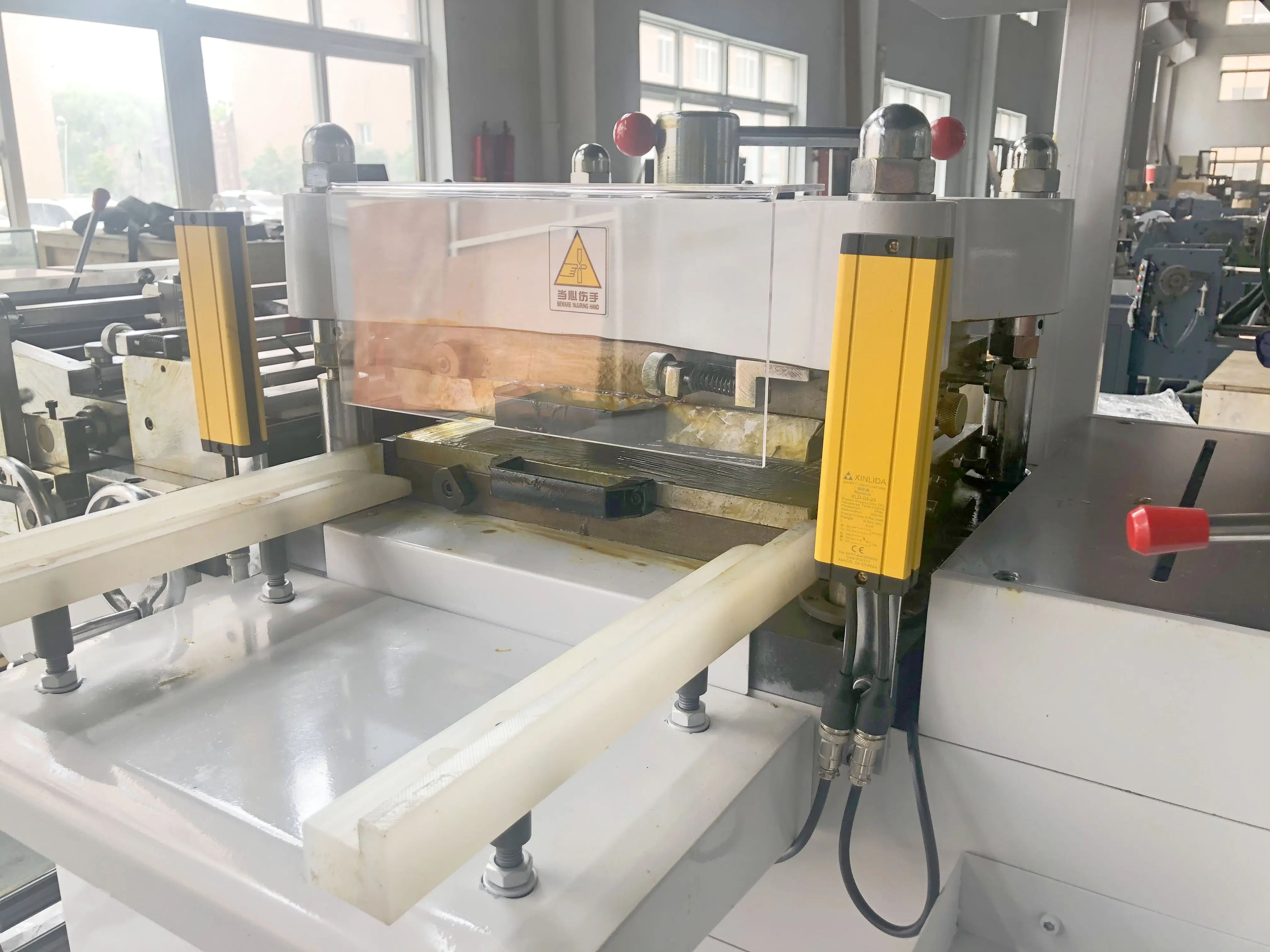 factory price hot sale MQ-350 auto die cutting machine for paper sticker label