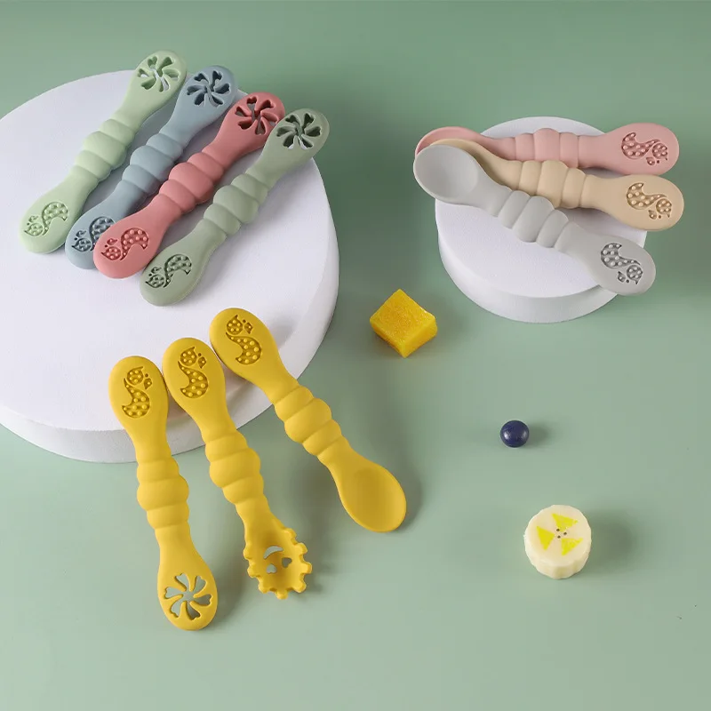 Wholesale Price 3pcs Set Silicone Kid Feeding Set with Spoon Silicone Bpa Free Spoon Baby Spoon Silicone