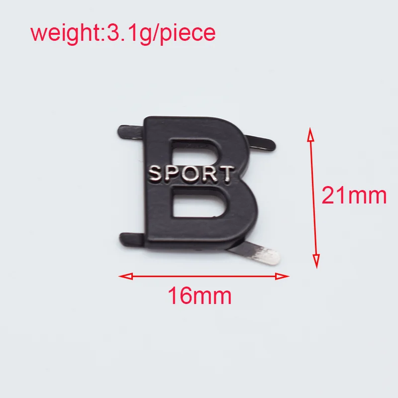 Черная декоративная пряжка с алфавитом
