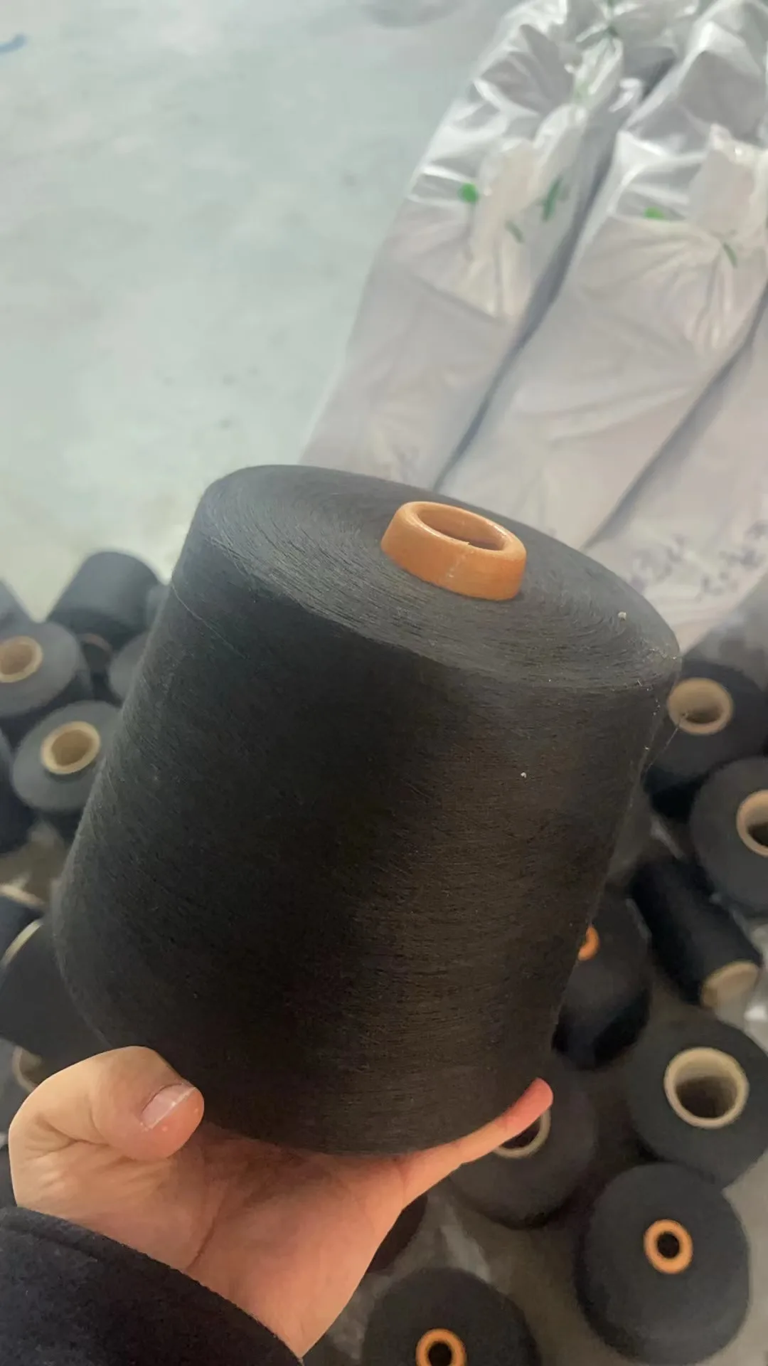 China supplier stock polyester knitting yarn with OE