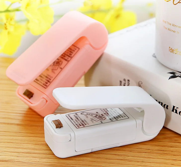 2023 Hot Selling Factory Sealer Mini Home Portable Food Plastic Sealer Manual Plastic Bag Sealer