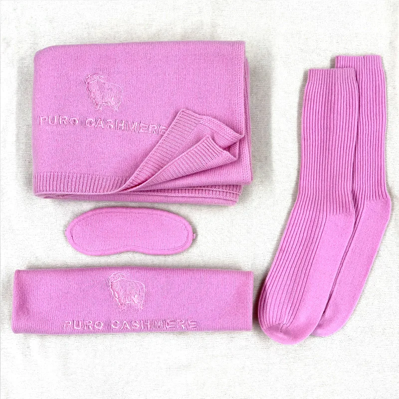 Custom knitted pure cashmere blanket eyemask socks cozy cachemire 100% cashmere travel set with bag pouch