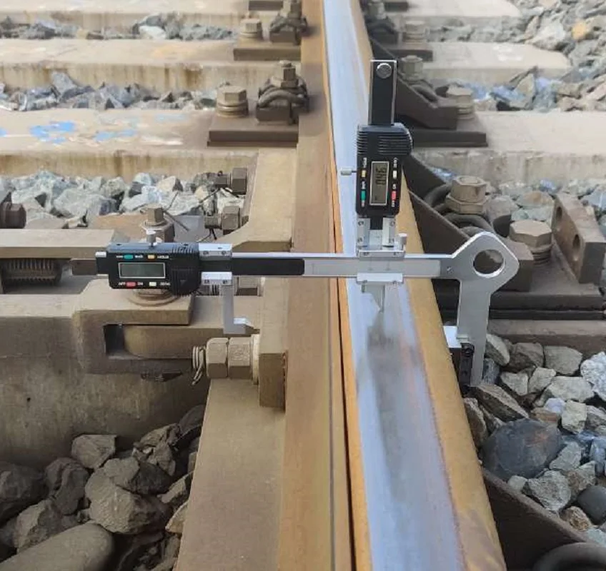 Sliding Digital Rail Wear Gauge for Switch Position Rail Wear Measuring