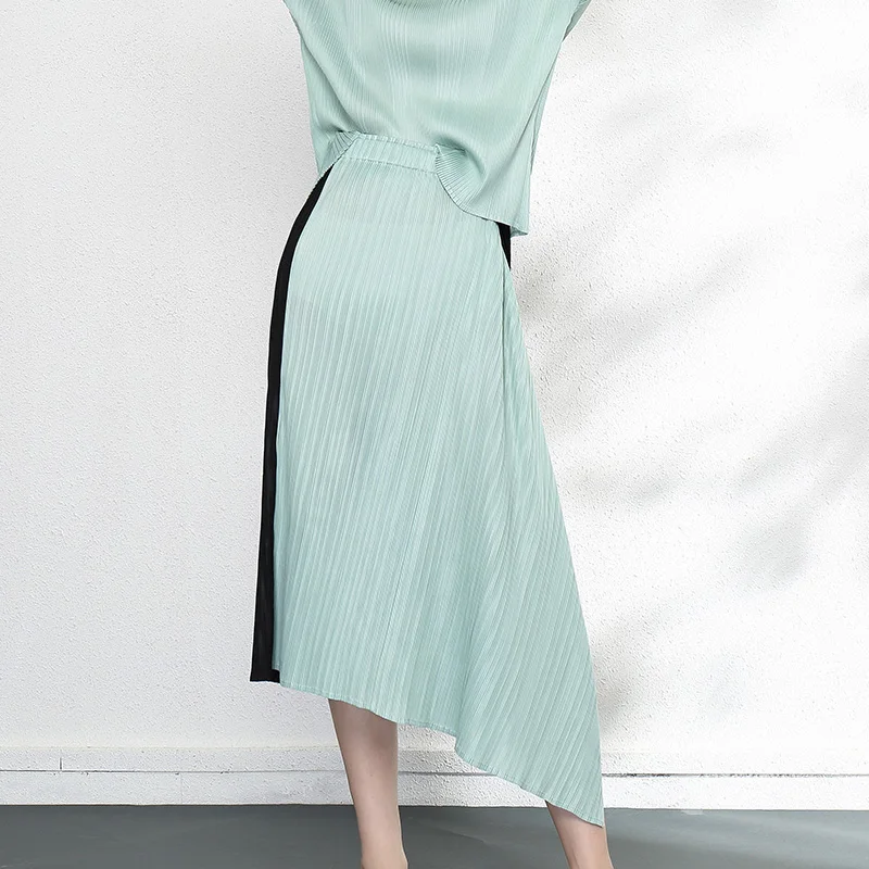 New polyester fabric two-color stitching slit irregular pleatedskirt