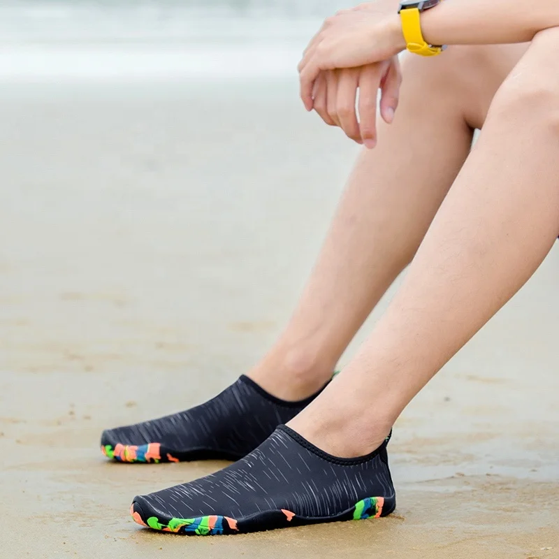 New Fashion Style Outdoor  Barefoot Aqua Shoes Water Shoes Sport Water Walking Skin Shoes for Beach Swimming