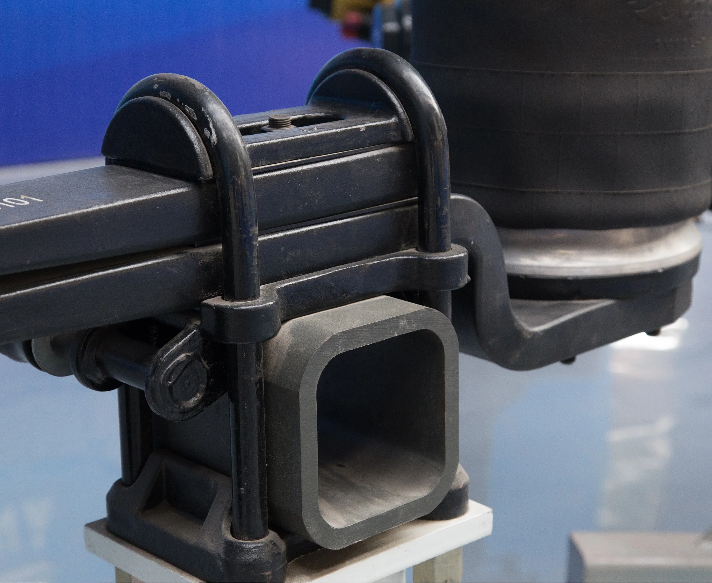 Longheng Trailer Suspension Trailer Leaf Spring Suspension Mechanical Suspension for Trailer Part