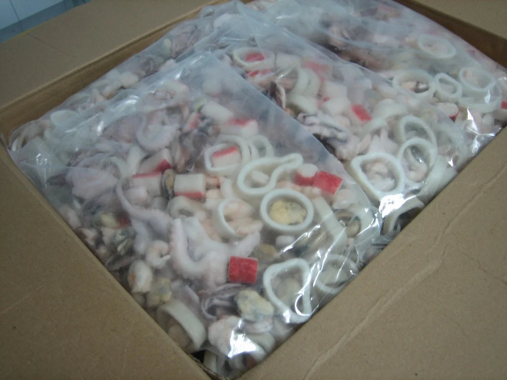 Китайский поставщик Новое поступление натуральные замороженные морепродукты разные цены на рыбу розничная упаковка смешанные салаты первого класса