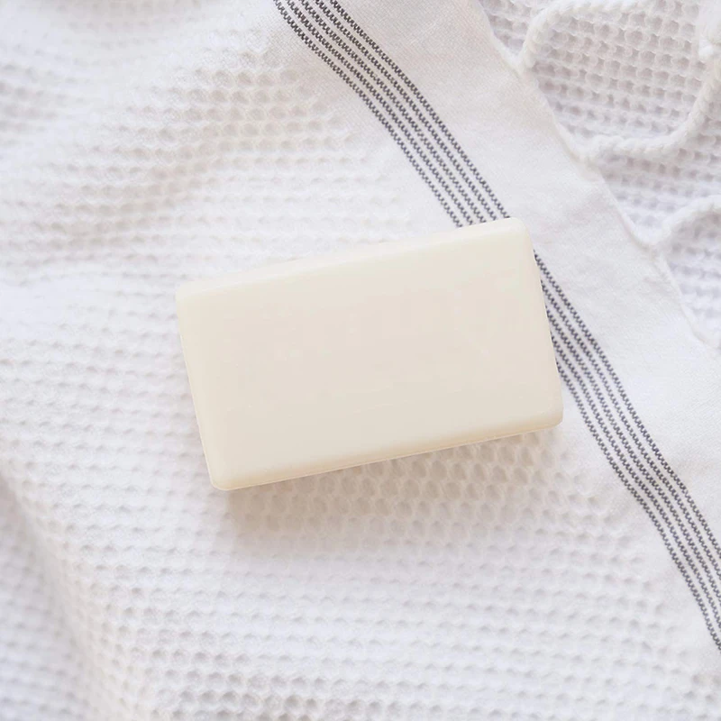 Hot Sale Factory Direct Private Label Exfoliating Whitening Natural Moisturizing Organic Oils Bar Soap For Face Body And Hair