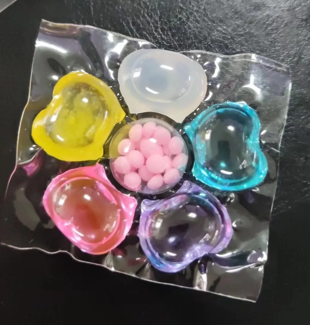 High Quality cleaner laundry pods laundry capsule super cleaning pods 6 in 1 detergent powder