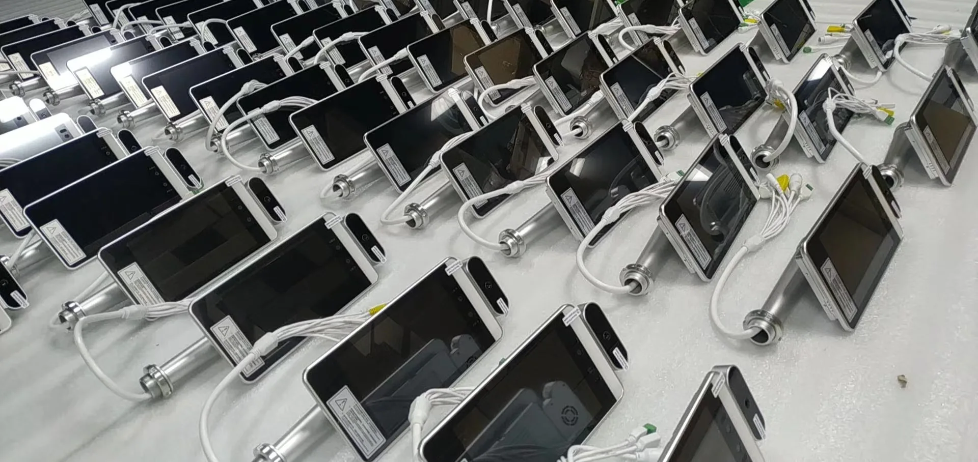 8 inch IPS HD LCD Screen Face Recognition Attendance Access Control Body Temperature Measurement All In One Machine