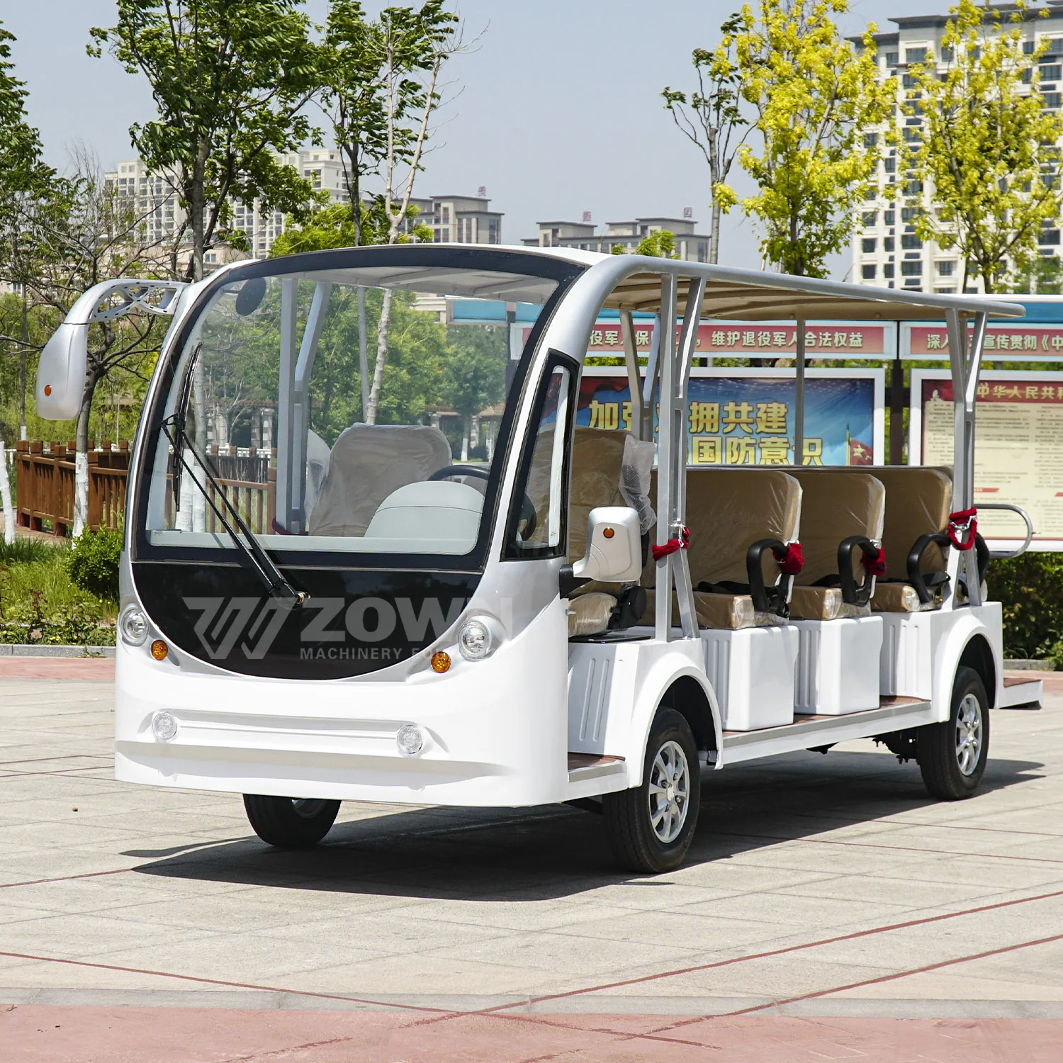 High Performance Four-wheeled 11-seater Sightseeing Mini Bus Electric Shuttle Lithium-ion Battery Sightseeing Car