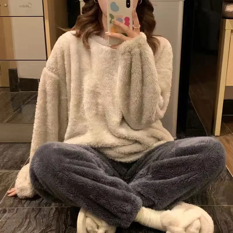 Flannel Women Sleepwear Pajamas 2 Pieces Set Pyjamas Winter Padded Velvet Thermal Pijamas Set For Women