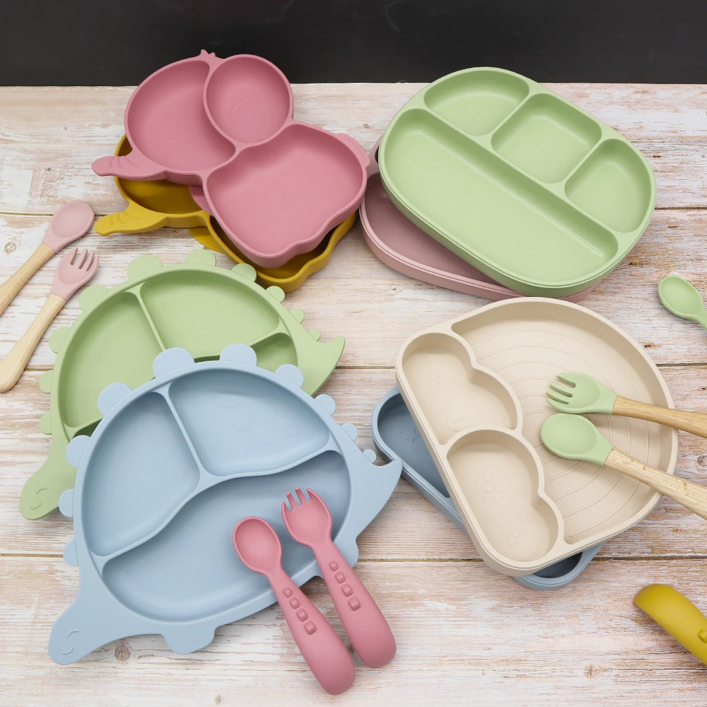 Wholesale Eating Food BPA Free Eco-friendly Children Tableware Feeding Plate Suction Silicone Baby Dishes