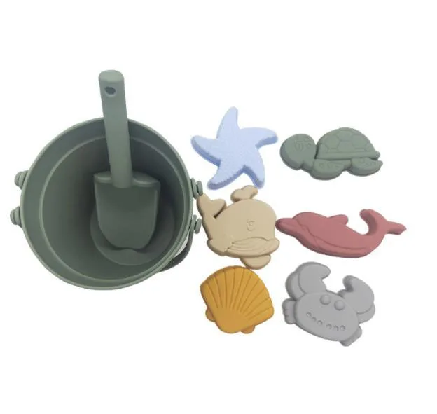 BPA FREE Portable Silicone Sand Bucket Toys Customized Silicone Beach Toys Silicone Bucket Pail and Spade sets