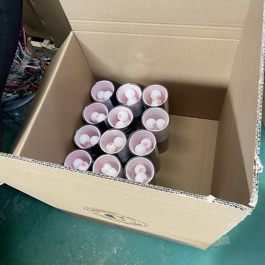 
pp beer cup with dome lid/ disposable BPA free drinking cup / pp plastic type cup for beverage 