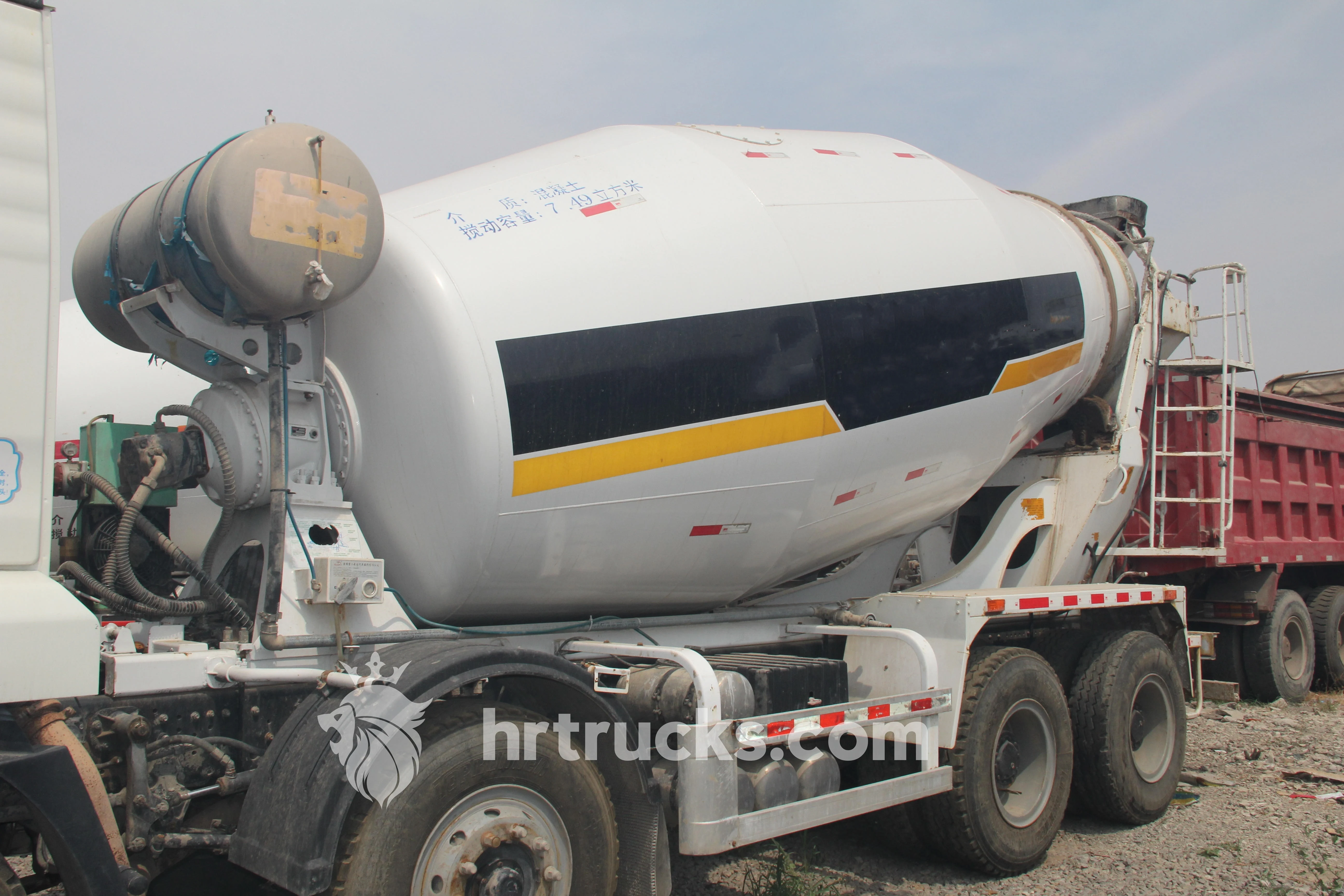 Hot sale Powerful engine and advanced control system bituminous ash dust tank for Shacman Delong new X3000 8*4