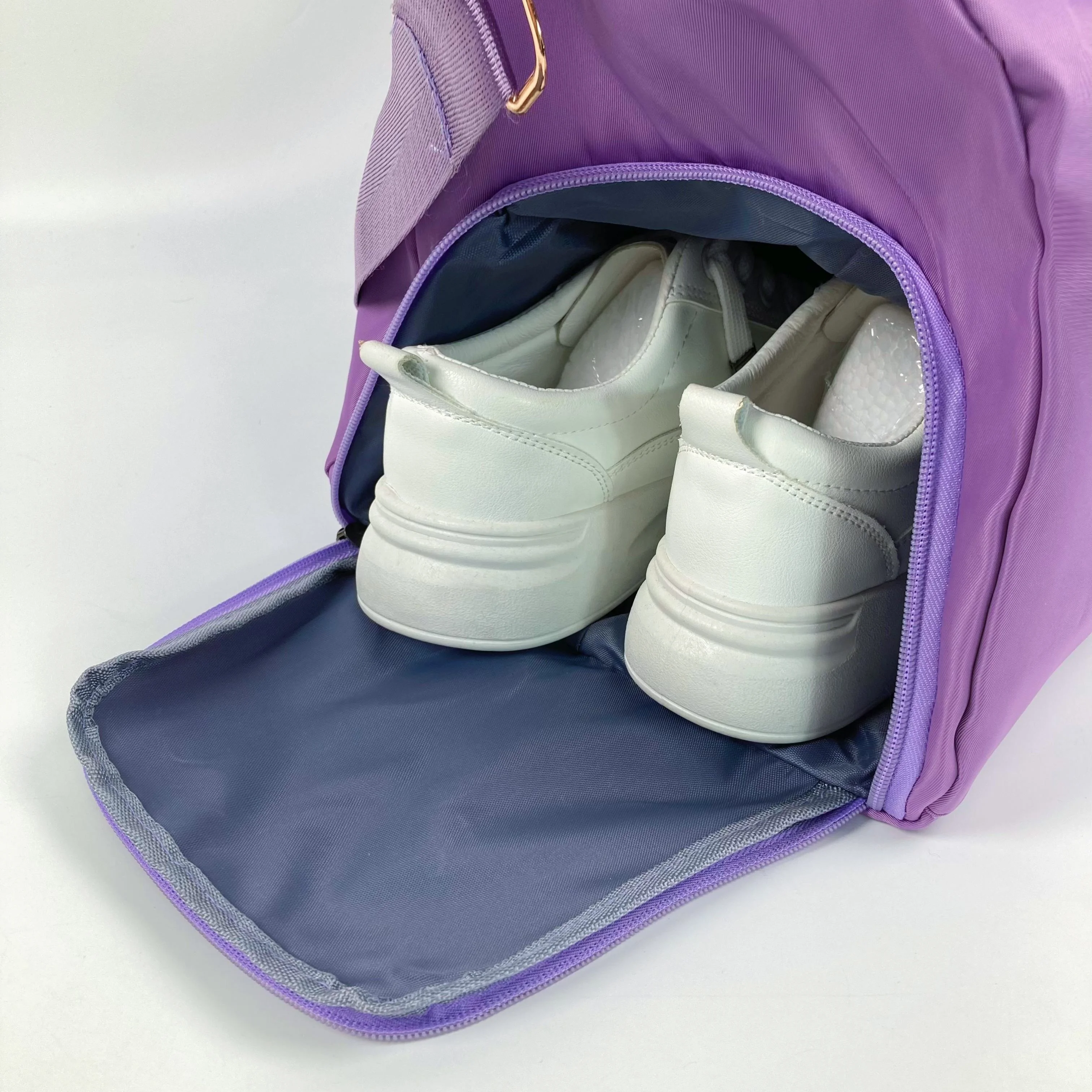 Custom Unisex Gym Bag Wholesale Duffle Bag Trending Designer Waterproof Portable Polyester Luggage Gym Sport Travel Bag