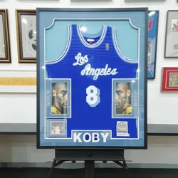 Hot Sale Solid Wood High-end Jersey Display Wooden Photo Frame Custom Framed Jersey Display Case