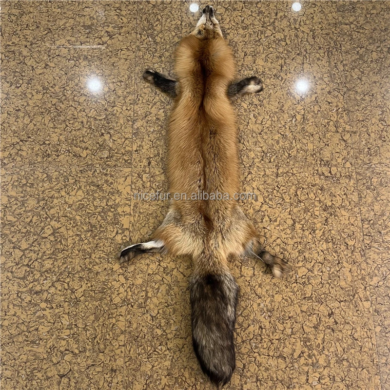 High quality natural red fox fur and raccoon fur skin pelt Animal fur wholesale