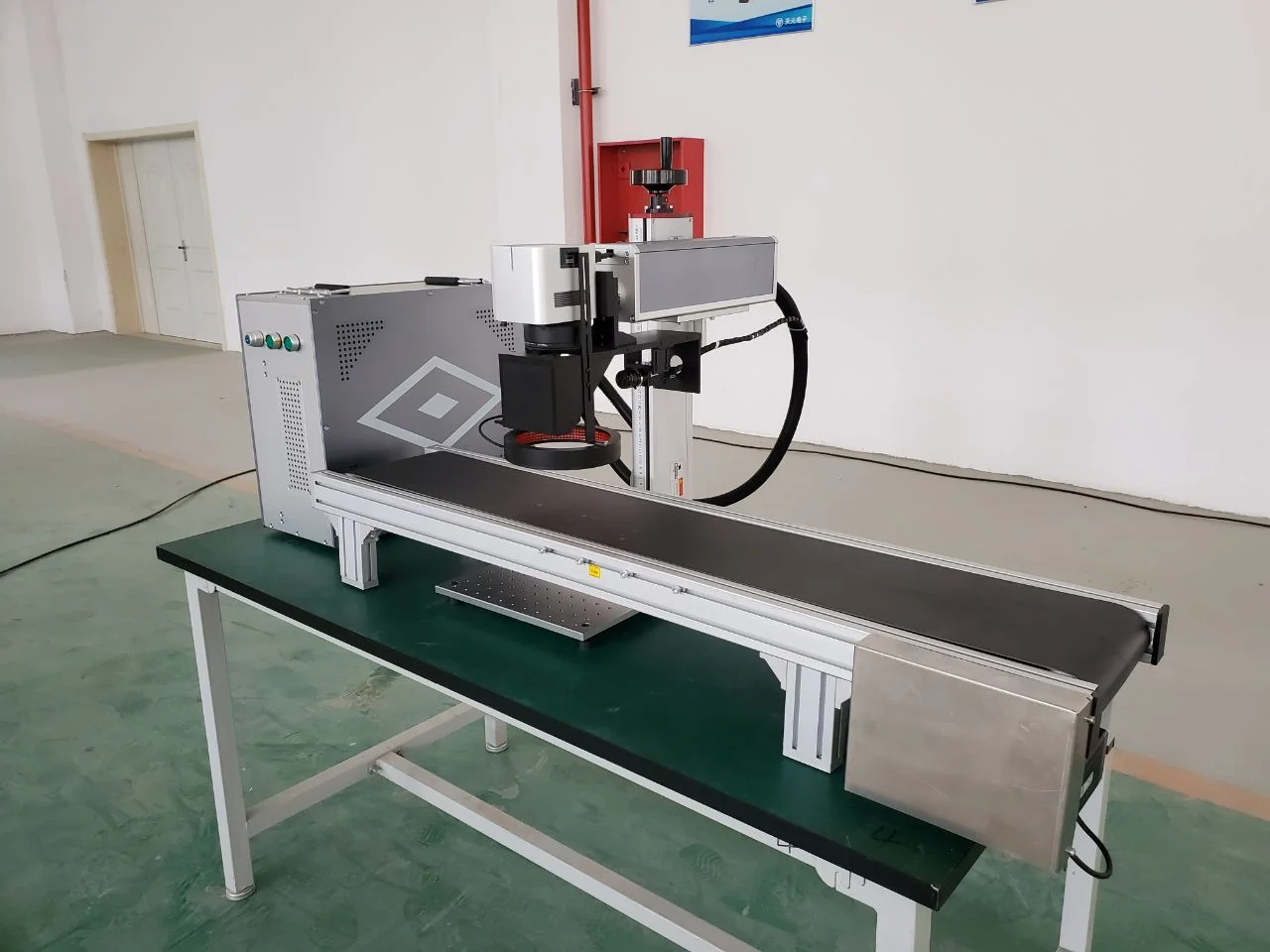 CCD Visual Automatic Positioning Small Parts Engraving Fiber Laser Marking Machine,fiber Laser Engraver