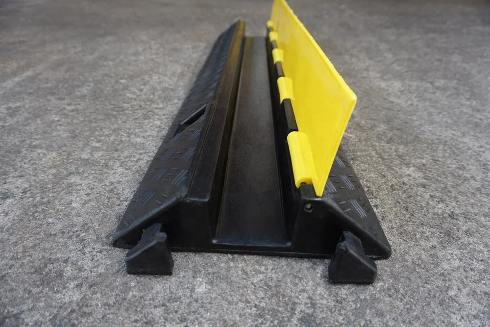 980*260*65mm China Factory Rubber Wire Floor Cover Safety Cable Ramp 1 Channel Cable Protector Ramp