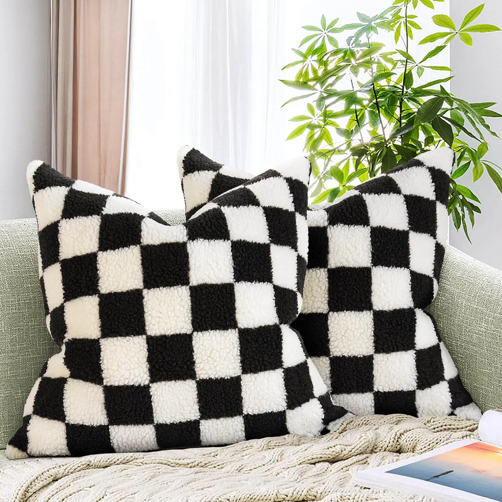 Checkerboard Decorative Throw Pillow Covers Cute Fluffy Plaid Lumbar Cushion Case Faux Fur Wool Pillowcases for Couch Sofa Bed