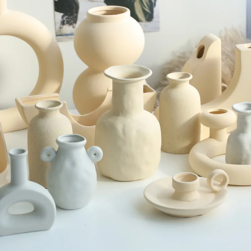 Yiscaxia Hot selling Nordic plain ceramic vase ornaments for photography props art decoration for product photo