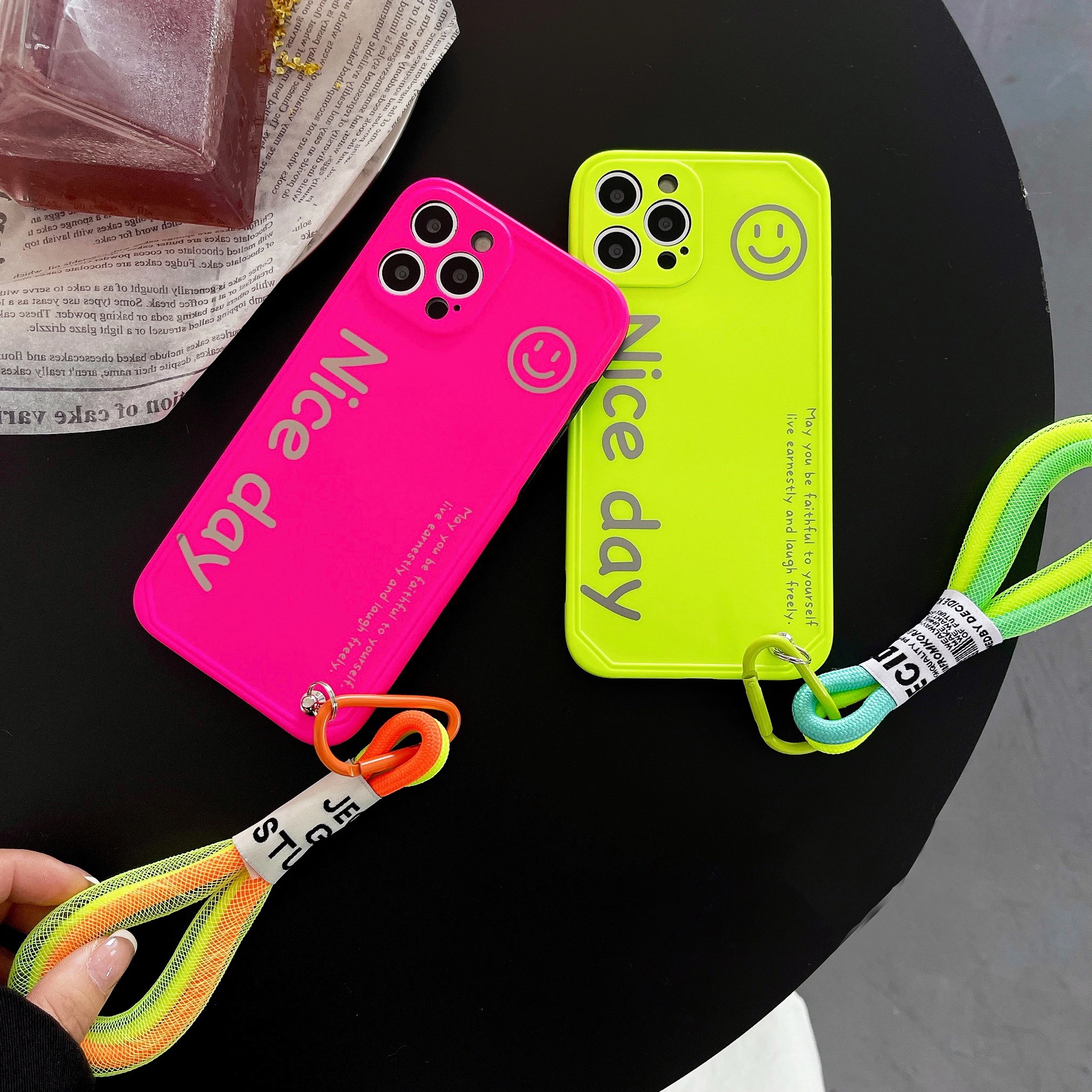 INS Smiley Fluorescence Lanyard Hand Strap Lanyard Phone Case For iPhone 11 12 13 Pro Max XS X 8 7 Plus SE 20 Soft Silicon Cover