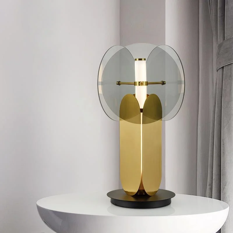 Italian style luxury bedroom bedside lamp Nordic minimalist glass owl living room exhibition hall artistic decoration desk lamp