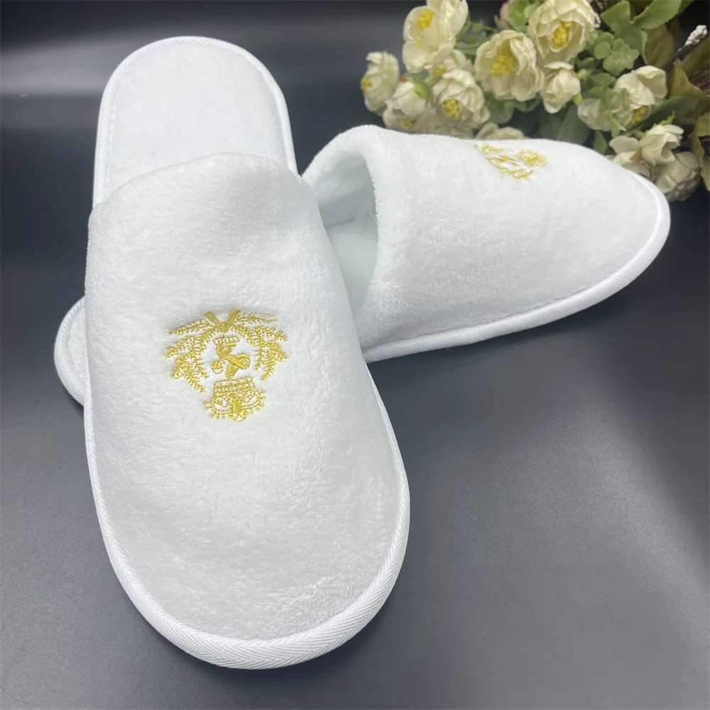 Custom High Quality bulk Luxury 5 star Coral Fleece Slippers with logo Disposable Hotel Spa for men