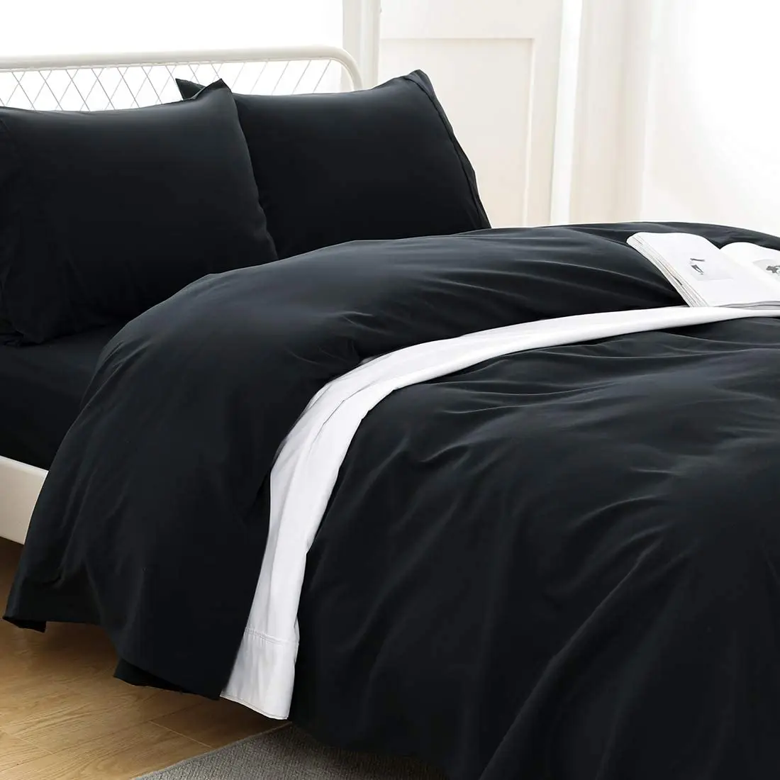 100% Double Brushed Microfiber  Bed Sheets Setmextra silky soft, more comfortable and more durable than cotton.