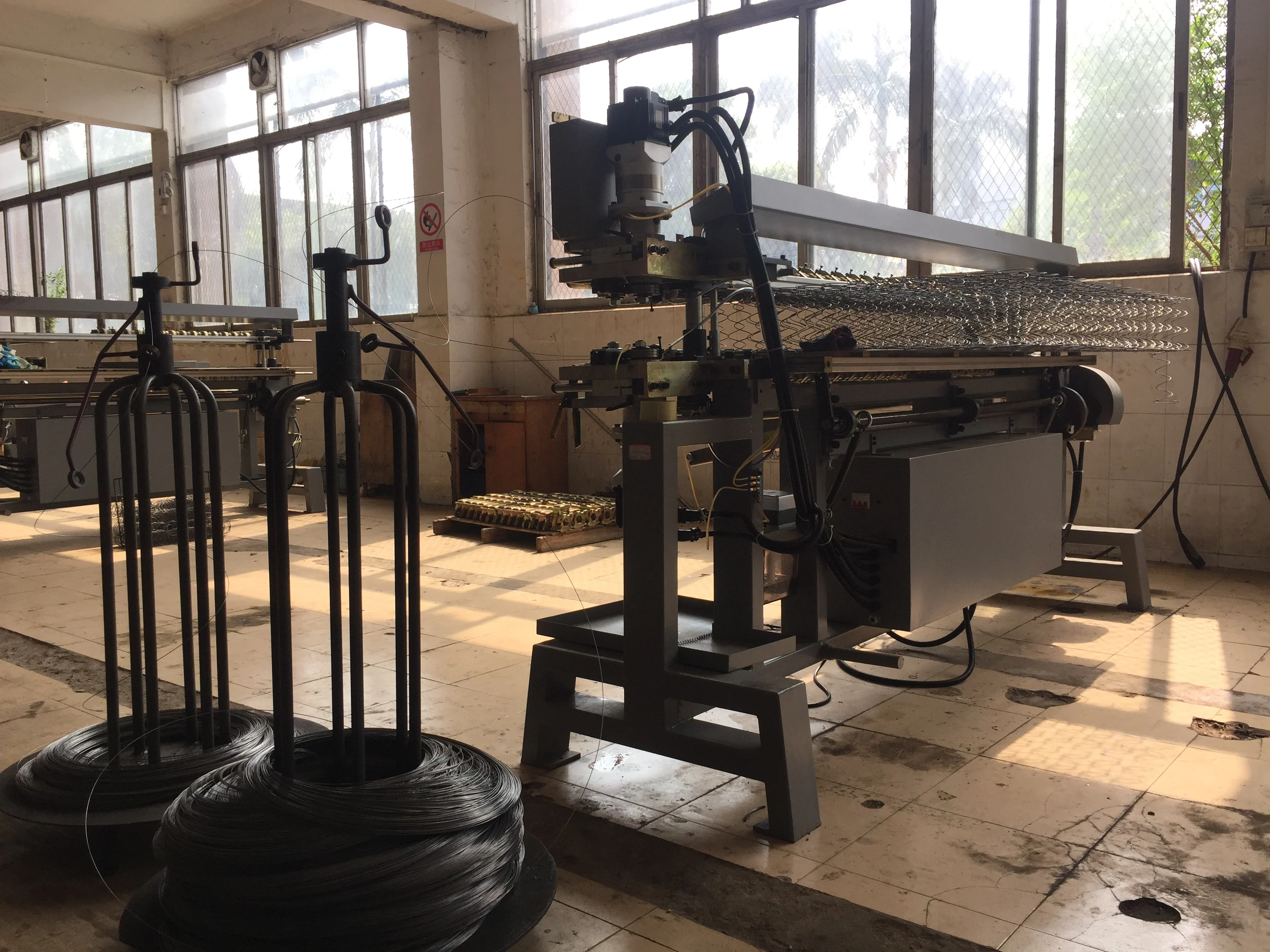 Пружин на проволочно-волочильный стан сборки пластинчатой пружины машина по производству NOBO-LS-2