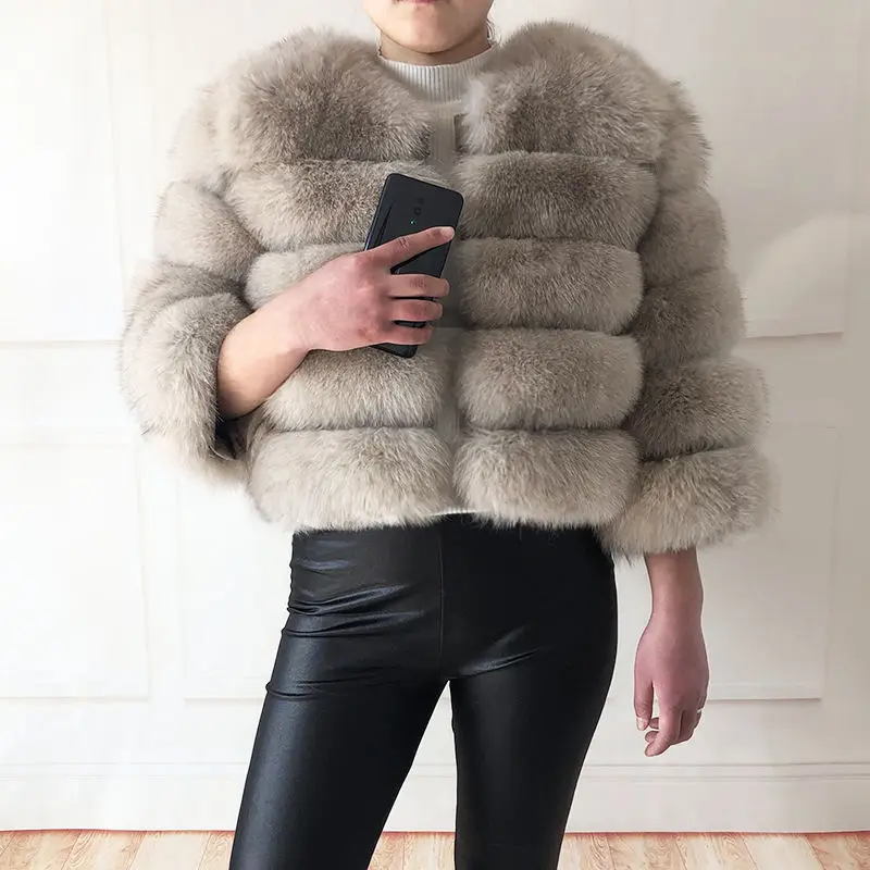 2023 Winter new style Fashion short real fox and natural raccoon fur Jacket Vest fur coat for women