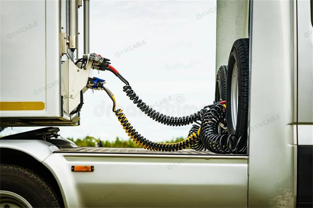 7 way pin copper conductor wire SAE J560 Heavy duty vehicles ISO 1185 Trailer Connector Coiled Cables