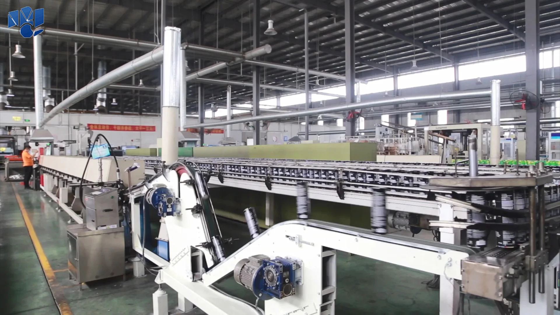 Empty 500 100 600ml black and gold tin hair spray gas air freshener threaded pump aerosol oxygen cans trade wholesale 52mm 65mm