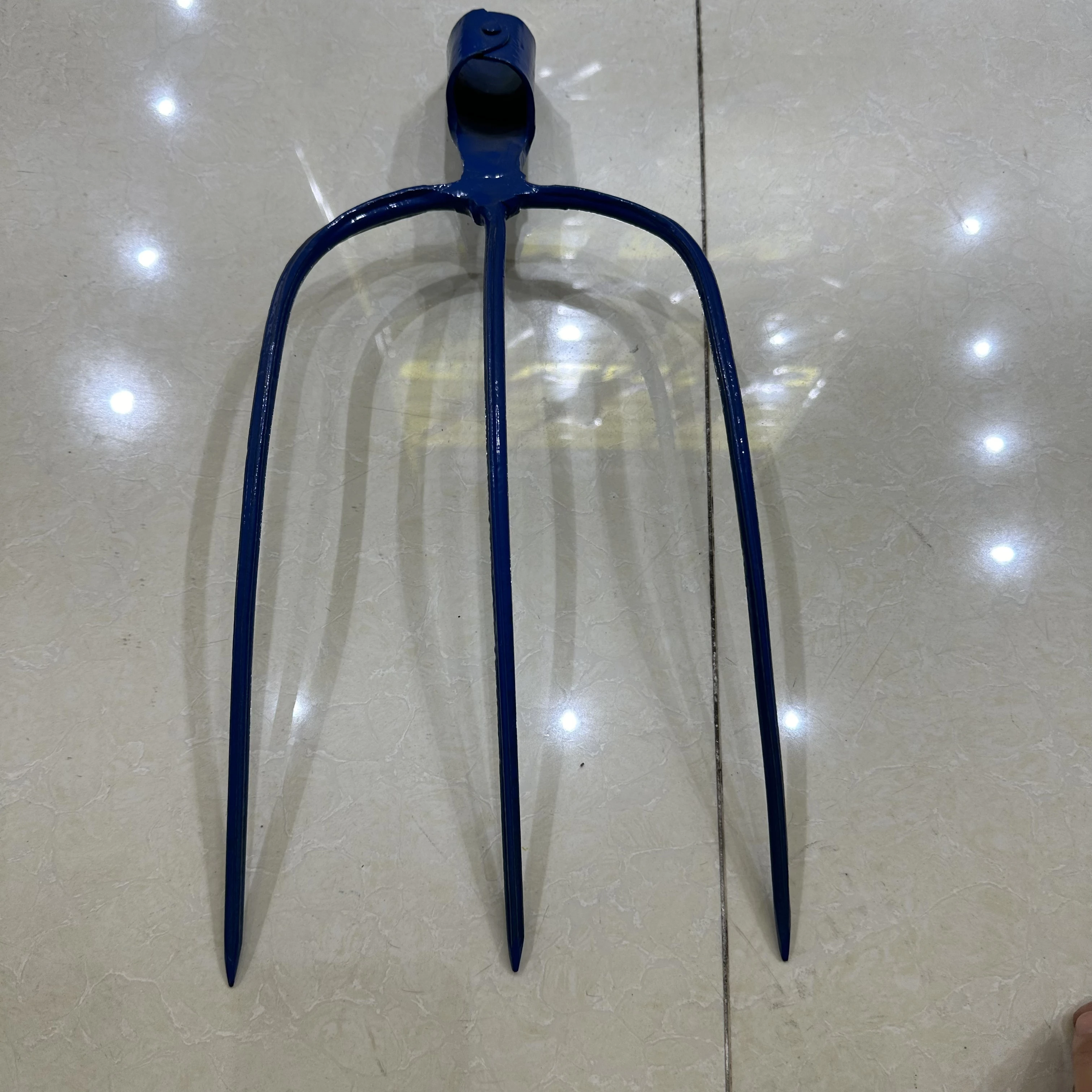 Wholesale Chinese Manufacturer Of Popular Quality 4 Fork Steel Garden Fork