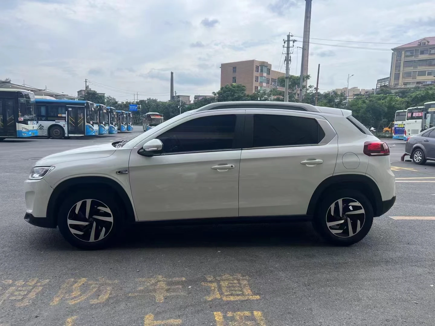 Hot Sale China Dongfeng Citroen C3-xr 2016 used cars for sale Cheap 5 Doors 5 Seats Small Suv Citroel C3xr For Adult