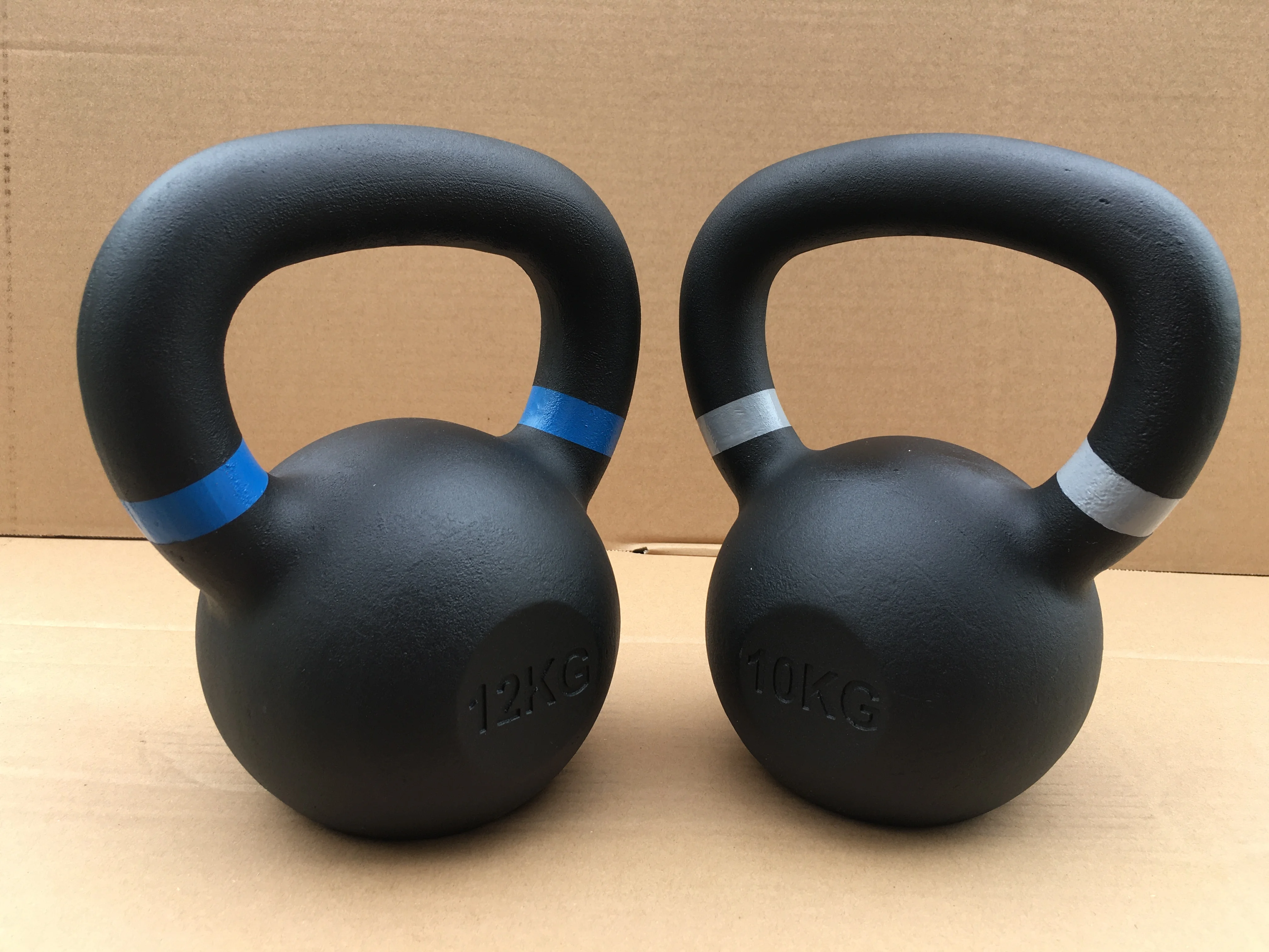 Shandong origin Hot Sale 20kg Personal Health and Fitness Solid cast iron black color Kettlebell Power Bags