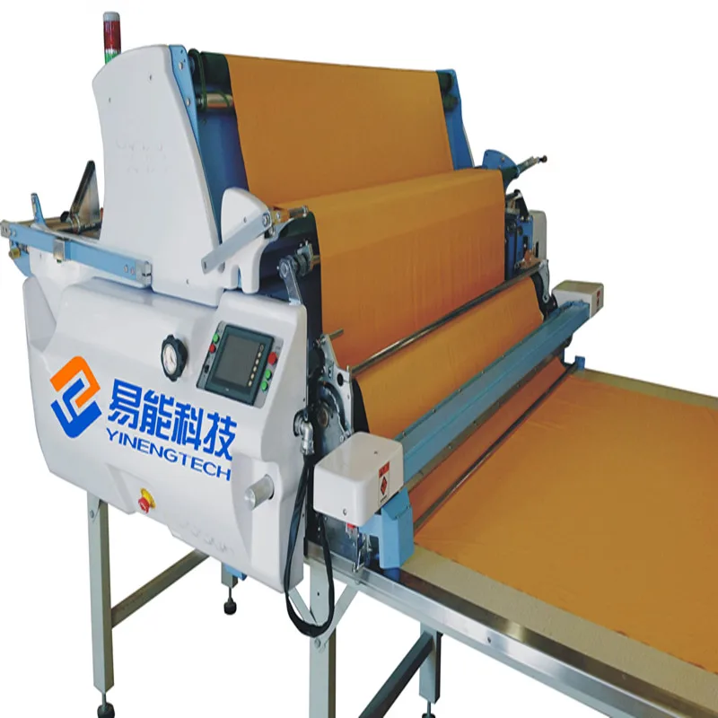 Clothing production machine auto fabric spreader