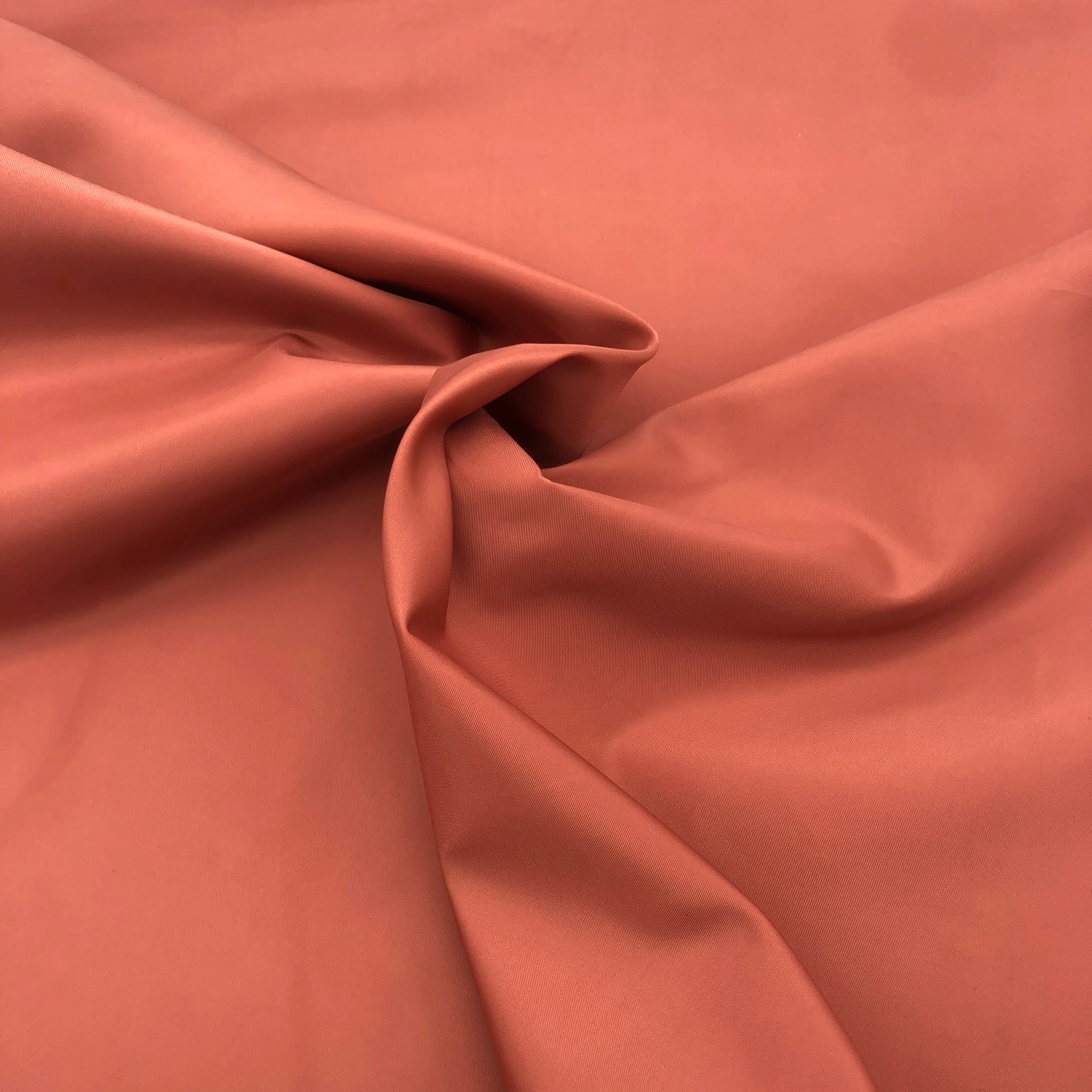 30D 2/1 саржа 450T полиэфирная переработанная ткань для пухонепроницаемой куртки